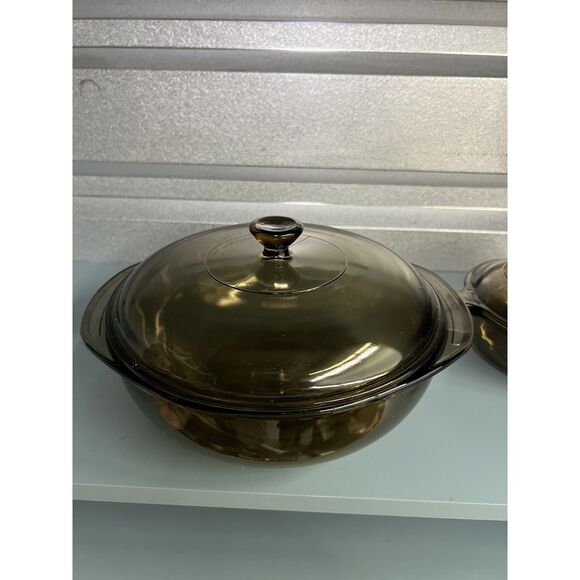 Vintage Pyrex Amber Glass Casserole Dishes with Lids Lot of 2 - Picture 3 of 9